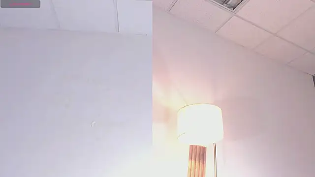 emmagirl0 online show from 04/12/26, 12:04