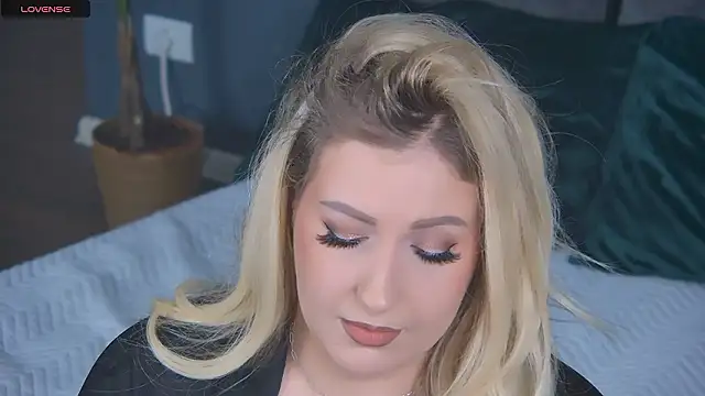 OndinaNoire online show from 03/17/26, 06:55