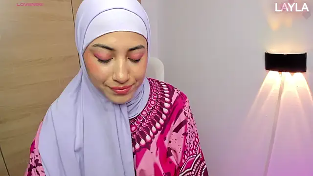 LAY LA  online show from 02/11/26, 03:39