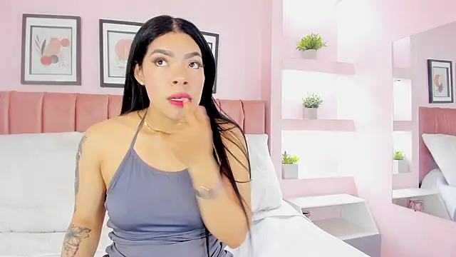 Snapshot of Sophia_Salem chatting on 03/03/26, 12:11 Sophia Salem online show from 03/03/26, 12:11