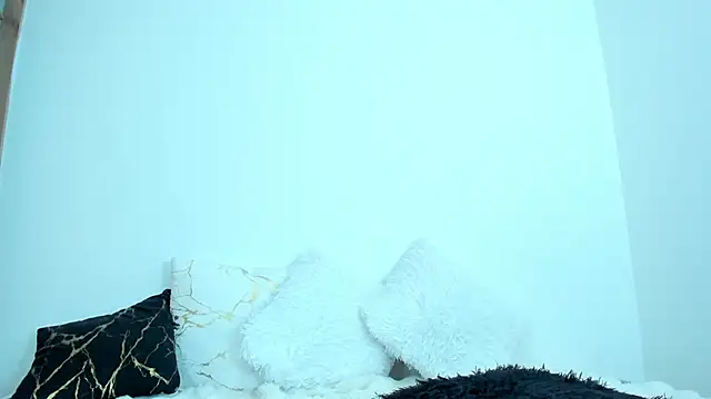 Snapshot of Axel_nova chatting on 02/16/26, 07:21 Axel nova online show from 02/16/26, 07:21