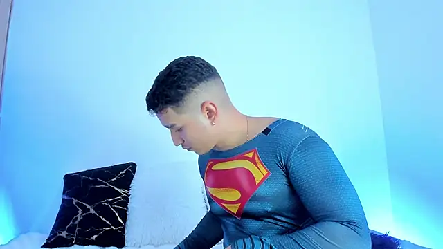 Snapshot of Axel_nova chatting on 03/04/26, 06:47 Axel nova online show from 03/04/26, 06:47