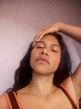 Snapshot of _aish_a chatting on 02/25/26, 08:07 aish a online show from 02/25/26, 08:07