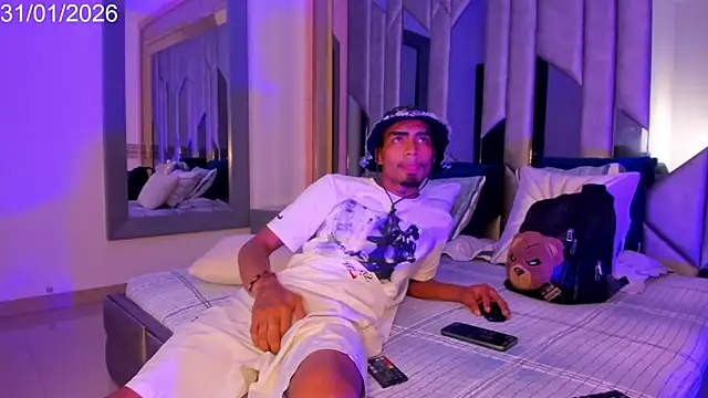 Snapshot of Rpoolrboy chatting on 02/01/26, 02:15 Rpoolrboy online show from 02/01/26, 02:15