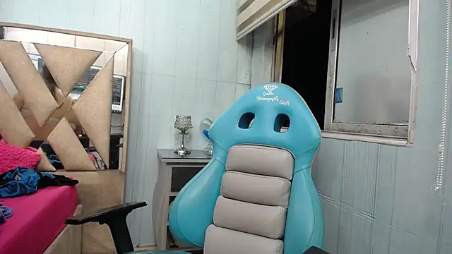 Snapshot of allison_max_tattoo chatting on 02/23/26, 01:25 allison max tattoo online show from 02/23/26, 01:25