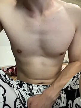 llkiki online show from 04/13/26, 04:51