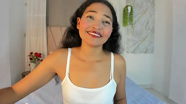 Snapshot of Elayha_28 chatting on 06/15/26, 02:58 Elayha 28 online show from 06/15/26, 02:58