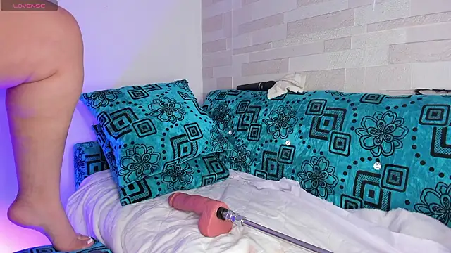 Snapshot of Julieta_jane_ss chatting on 02/02/26, 01:26 Julieta jane ss online show from 02/02/26, 01:26