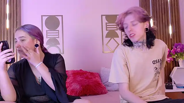 Snapshot of Hanna-Winchester chatting on 03/02/26, 08:59 Hanna-Winchester online show from 03/02/26, 08:59