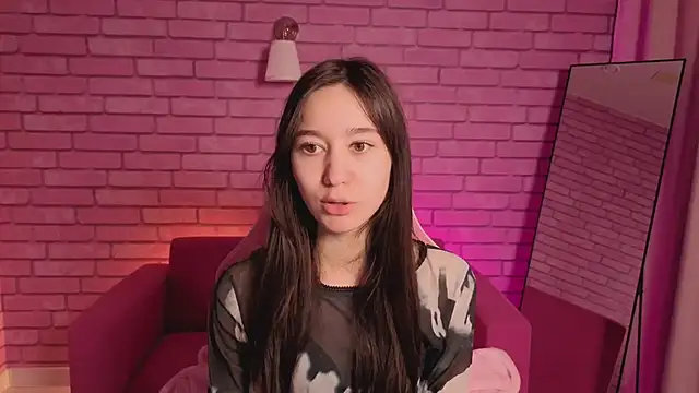 Nicole Brownie online show from 05/19/26, 01:11