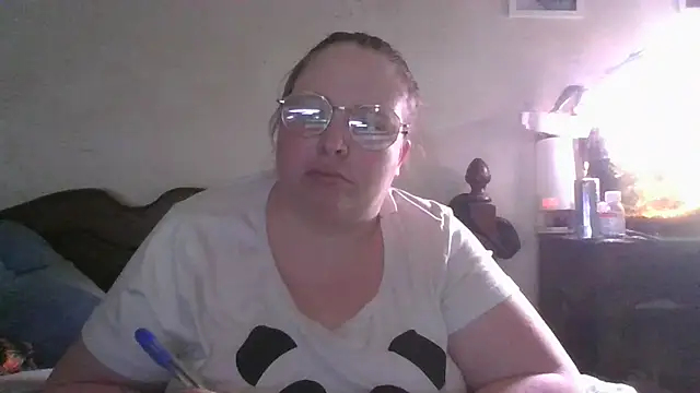 Snapshot of Sarahtjeuh_ chatting on 02/22/26, 11:36 Sarahtjeuh online show from 02/22/26, 11:36