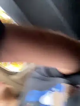 Snapshot of vanilla_Kush chatting on 02/12/26, 05:30 vanilla Kush online show from 02/12/26, 05:30