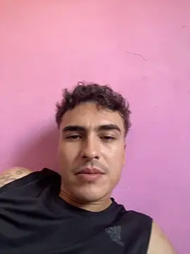 Snapshot of vanilla_Kush chatting on 02/13/26, 06:15 vanilla Kush online show from 02/13/26, 06:15