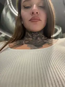 Snapshot of KishaMur chatting on 02/11/26, 03:55 KishaMur online show from 02/11/26, 03:55