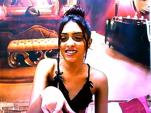 Snapshot of IndianPretty14u2Luv chatting on 02/01/26, 07:18 IndianPretty14u2Luv online show from 02/01/26, 07:18