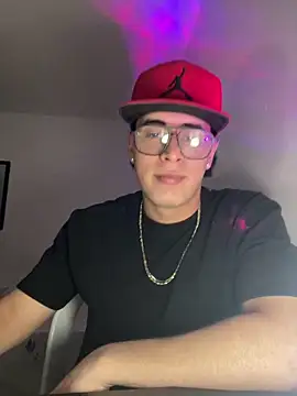 Maximuz1920 online show from 03/17/26, 02:27