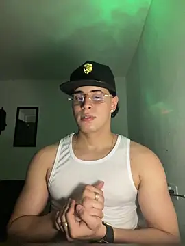 Maximuz1920 online show from 04/02/26, 06:22