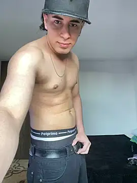 Maximuz1920 online show from 06/17/26, 10:54