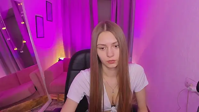 Snapshot of Cheryl_Backer chatting on 02/11/26, 02:33 Cheryl Backer online show from 02/11/26, 02:33