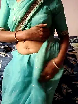 Snapshot of desicpl26 chatting on 02/04/26, 03:12 desicpl26 online show from 02/04/26, 03:12