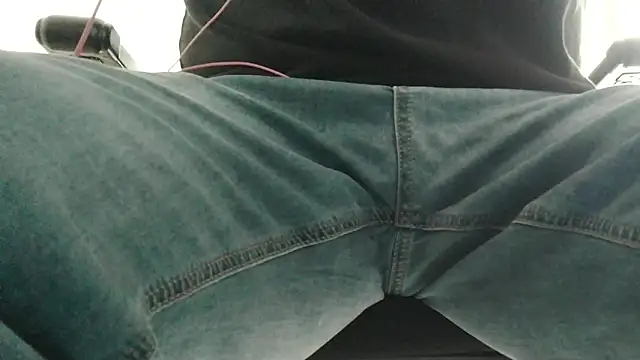 Snapshot of HarryQS chatting on 03/15/26, 05:57 HarryQS online show from 03/15/26, 05:57