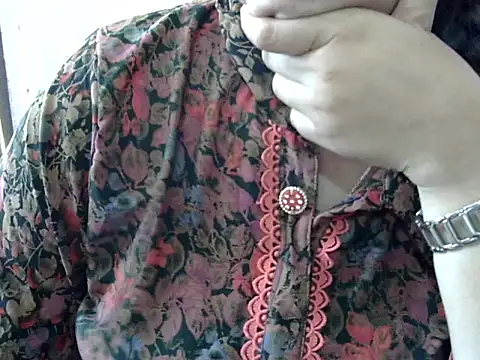 Cute Aliyaa online show from 03/28/26, 10:37