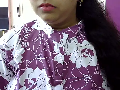 Cute Aliyaa online show from 04/10/26, 11:15