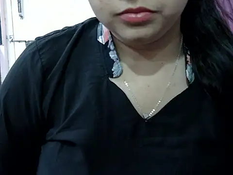 Cute Aliyaa online show from 04/21/26, 12:44