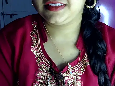 Snapshot of Cute_Aliyaa chatting on 07/03/26, 01:28 Cute Aliyaa online show from 07/03/26, 01:28