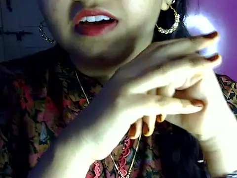 Snapshot of Cute_Aliyaa chatting on 07/05/26, 01:07 Cute Aliyaa online show from 07/05/26, 01:07