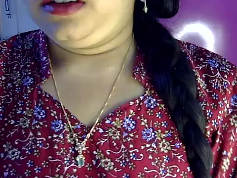 Snapshot of Cute_Aliyaa chatting on 07/13/26, 12:30 Cute Aliyaa online show from 07/13/26, 12:30