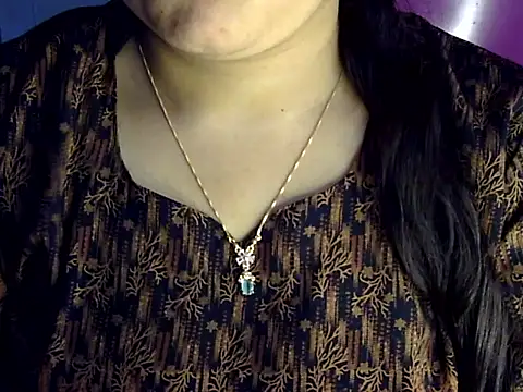 Snapshot of Cute_Aliyaa chatting on 07/30/26, 01:21 Cute Aliyaa online show from 07/30/26, 01:21