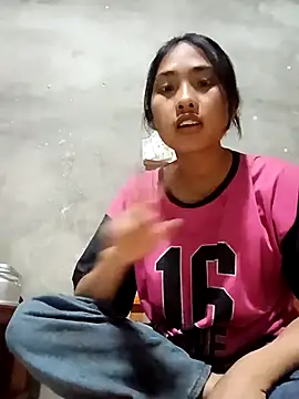 Snapshot of Hoa-tuylip chatting on 02/26/26, 11:53 Hoa-tuylip online show from 02/26/26, 11:53