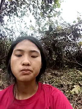 Snapshot of Hoa-tuylip chatting on 03/04/26, 02:39 Hoa-tuylip online show from 03/04/26, 02:39