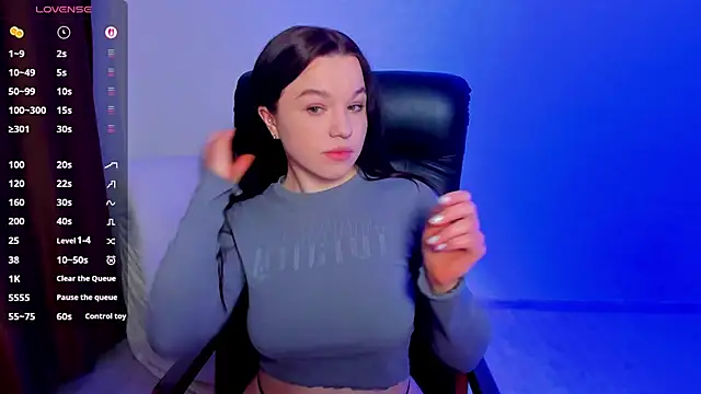 Mia Mia999 online show from 04/12/26, 07:52