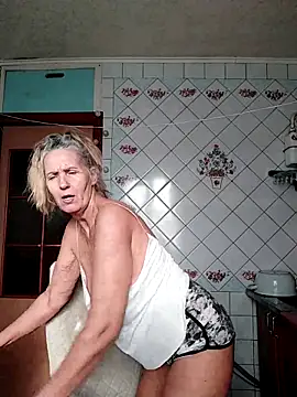 Snapshot of lukerya chatting on 02/04/26, 07:36 lukerya online show from 02/04/26, 07:36