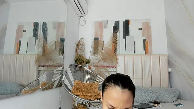 cristina aznar1 online show from 04/06/26, 07:04