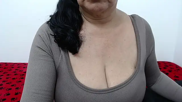 ElizabethMiler online show from 07/02/26, 06:25