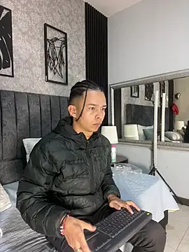 bliinkii and luka  online show from 02/24/26, 12:36