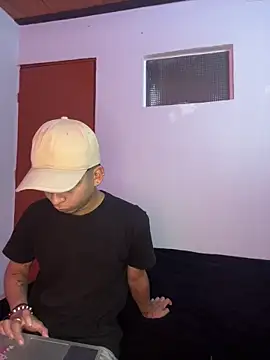 bliinkii and luka  online show from 04/01/26, 01:34