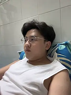 Kami Kazo online show from 04/11/26, 04:22