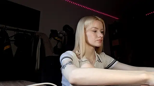 ChongTreece online show from 02/07/26, 06:17