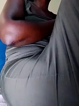 Snapshot of Charodine chatting on 03/28/26, 05:07 Charodine online show from 03/28/26, 05:07