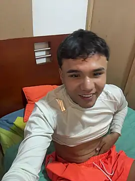 CreamKingg online show from 02/15/26, 02:52