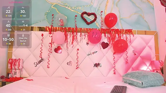 Snapshot of zanyx_ chatting on 02/14/26, 04:04 zanyx online show from 02/14/26, 04:04