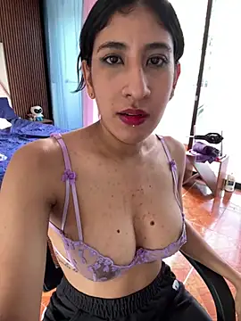 Snapshot of Violet_rousse7 chatting on 02/19/26, 05:53 Violet rousse7 online show from 02/19/26, 05:53