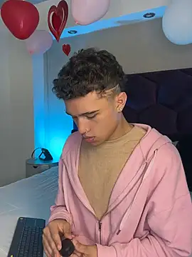 Snapshot of Dominik_Souza chatting on 03/03/26, 07:53 Dominik Souza online show from 03/03/26, 07:53