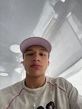 Dominik Souza online show from 04/11/26, 07:07