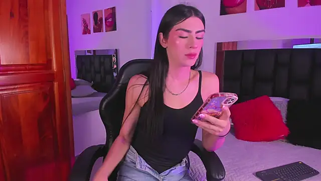 Isabella Moon9 online show from 02/23/26, 11:40