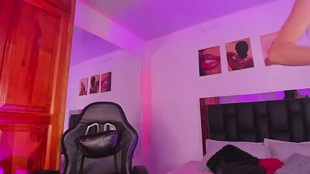 Isabella Moon9 online show from 02/28/26, 11:44